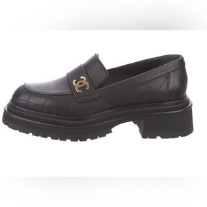 CHANEL Black Leather CC Logo Chunky Loafers